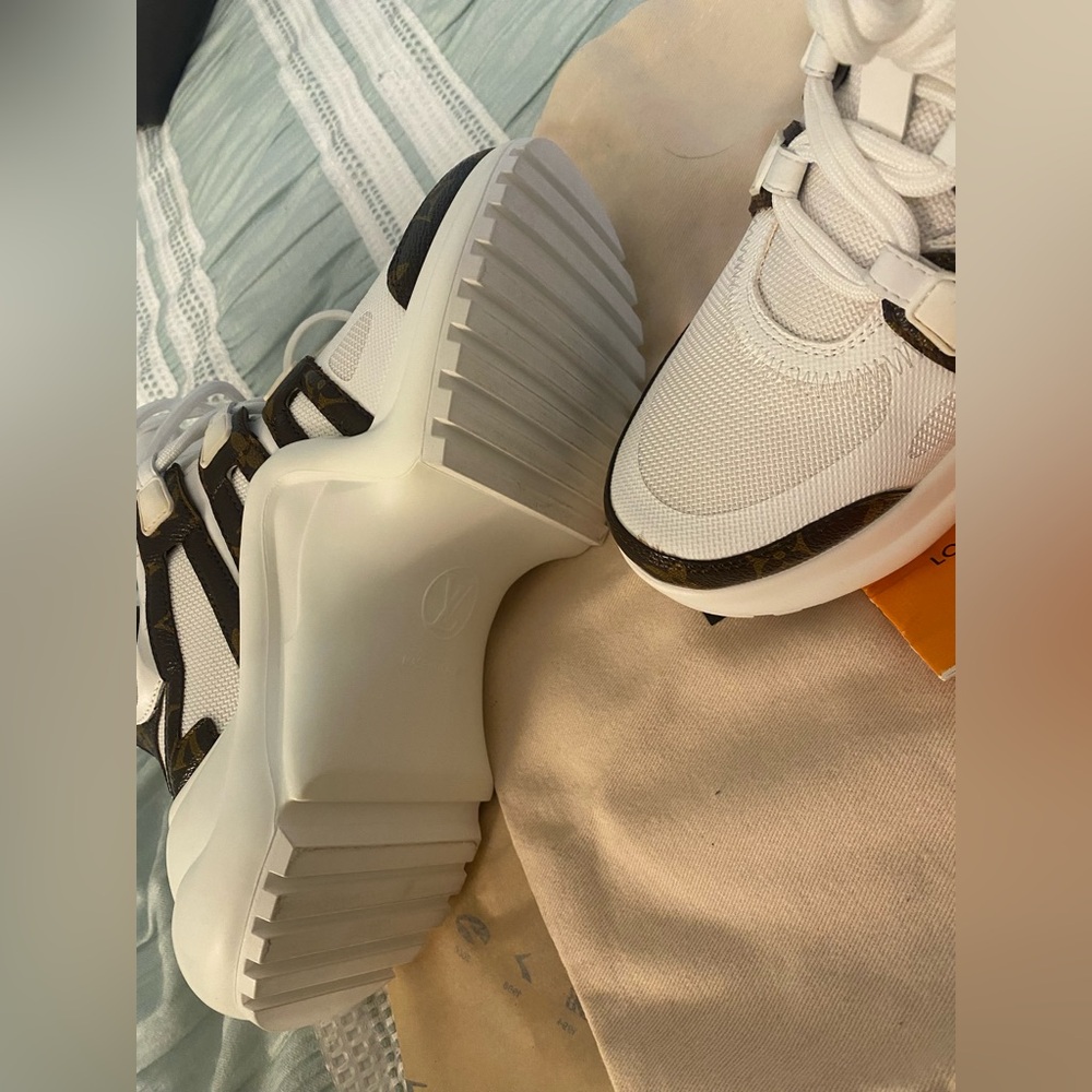 Louis Vuitton White and Brown Size 37 - Picture 5 of 8